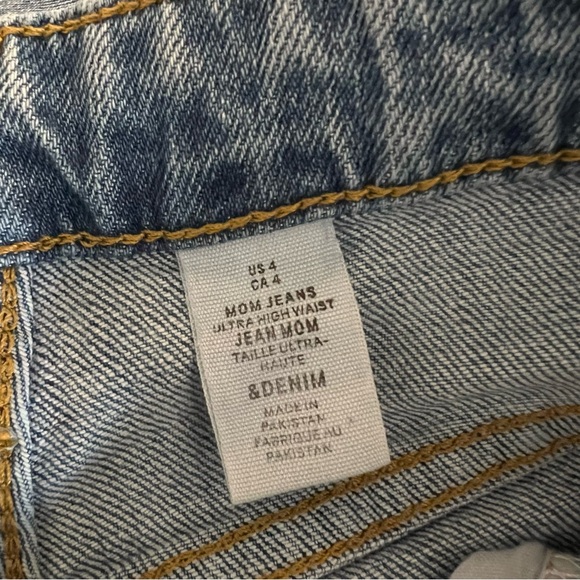 H&M Ultra High Waist Mom Jeans Raw Hem - Picture 7 of 13